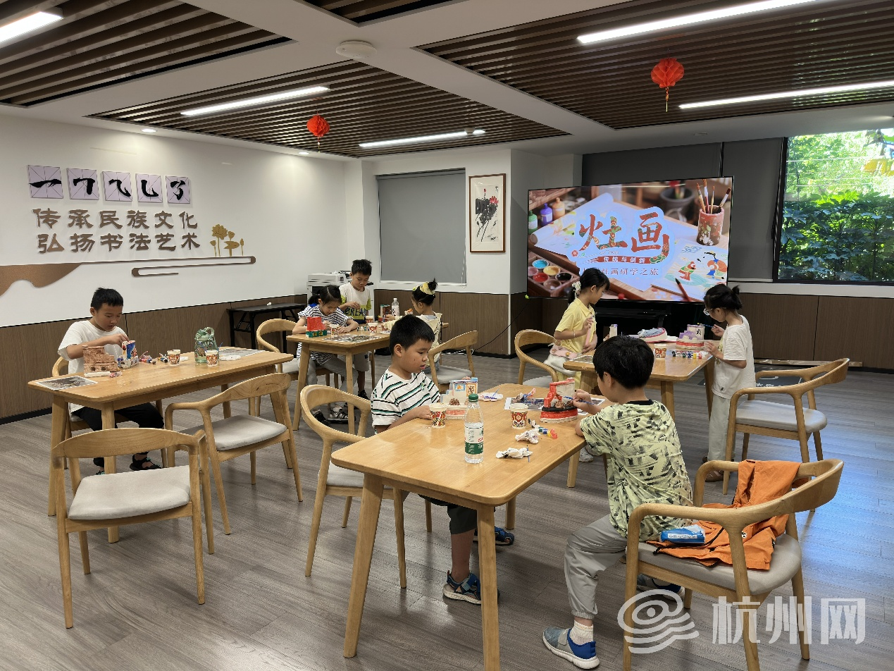 配图1