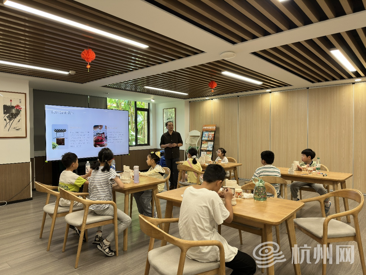 配图2