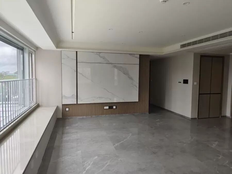 该法拍房室内实景