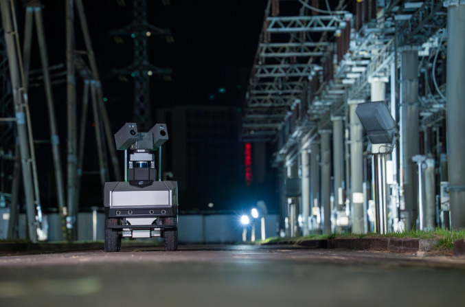 变电站机器人夜间工作