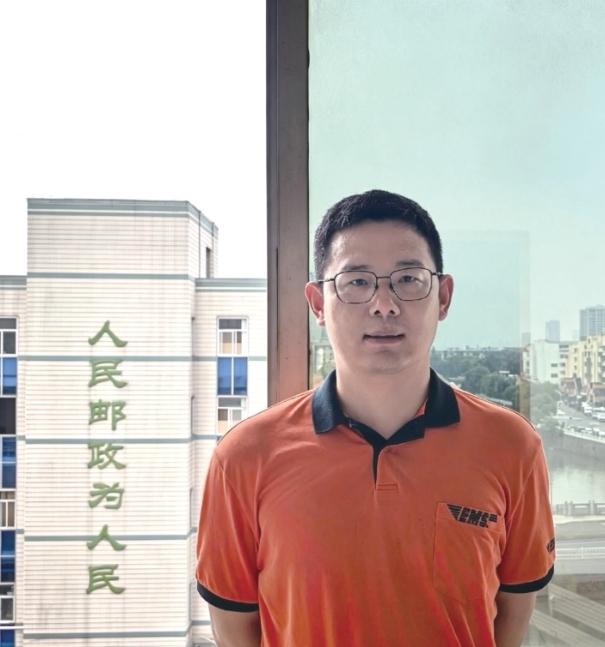 当日参与救援的朱海华