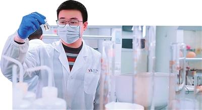 创新药奥美克松通过特异性结合神经肌肉阻滞药物,能够帮助患者快速恢复肌肉功能。 企业供图