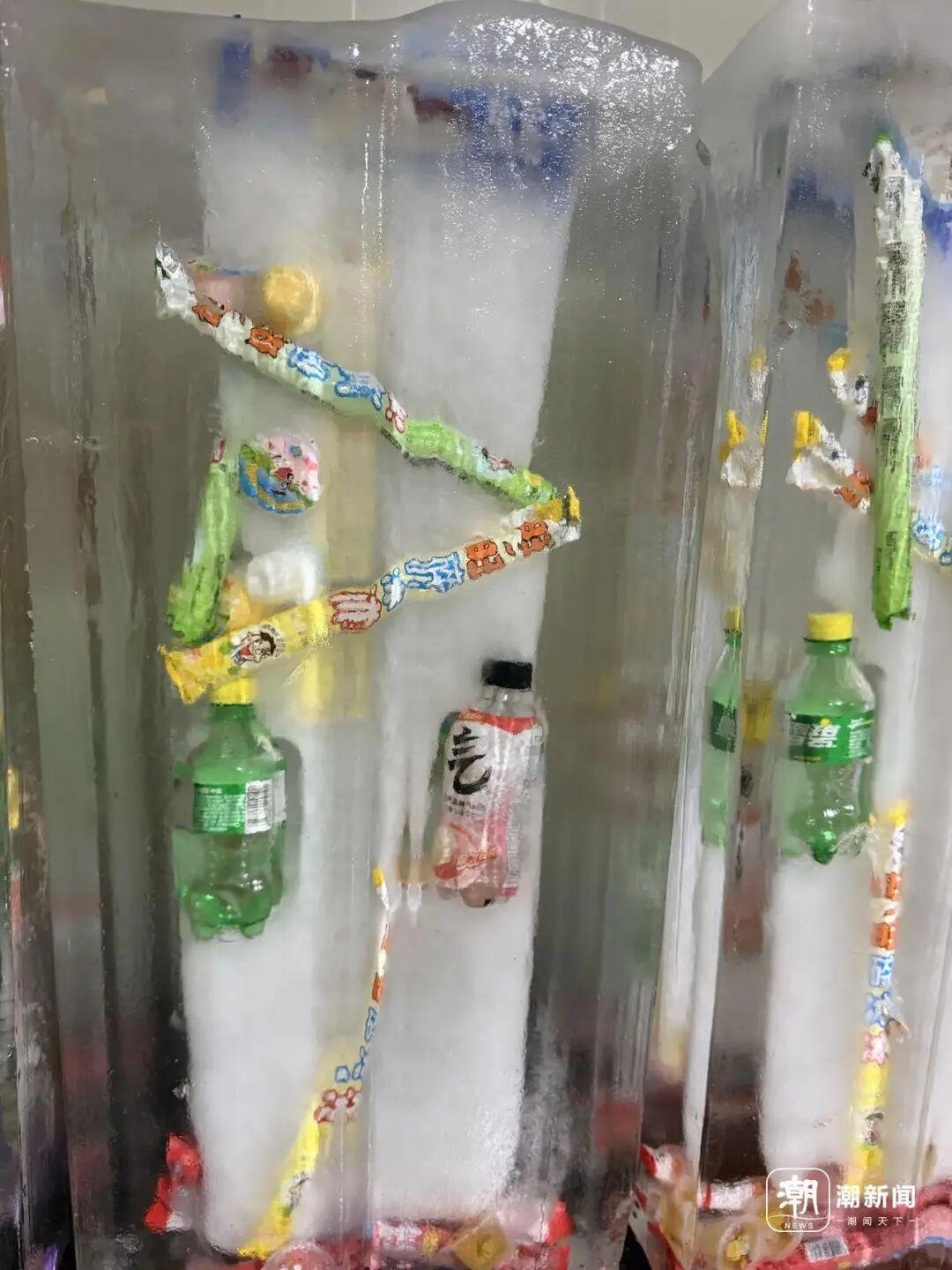 冰库里的定制冰块。章然 摄
