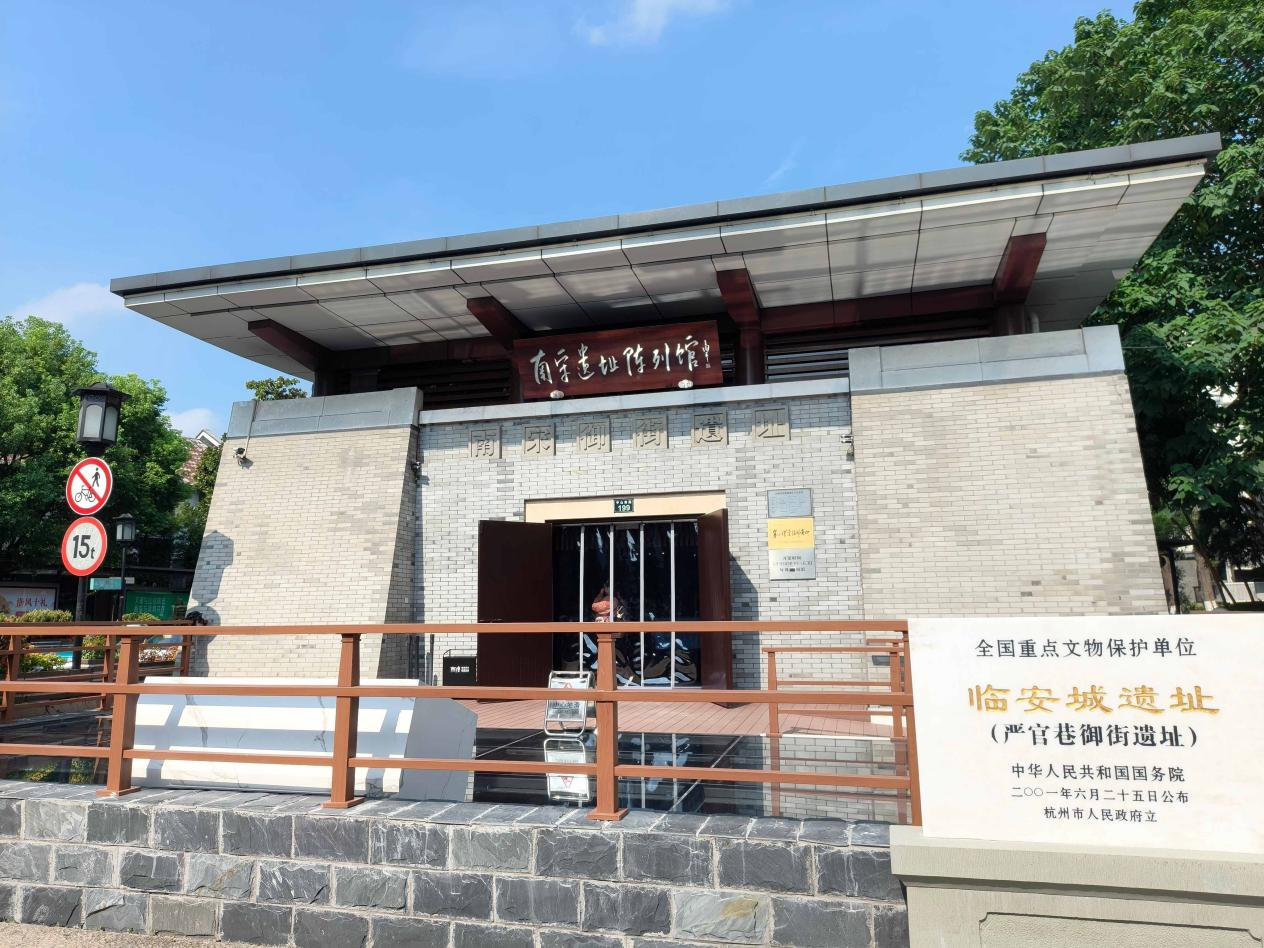 配图1